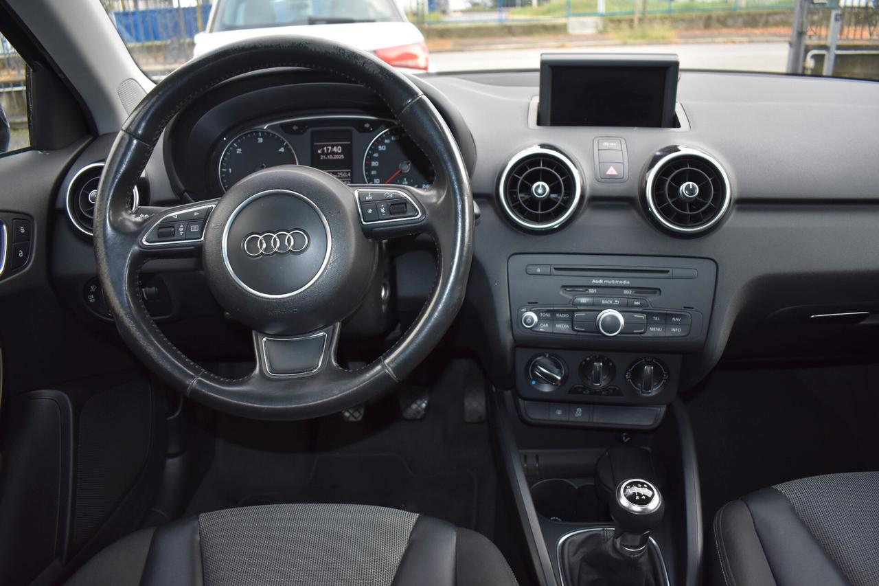 Audi A1 Sportback 1.6 tdi S-line 5p 90cv