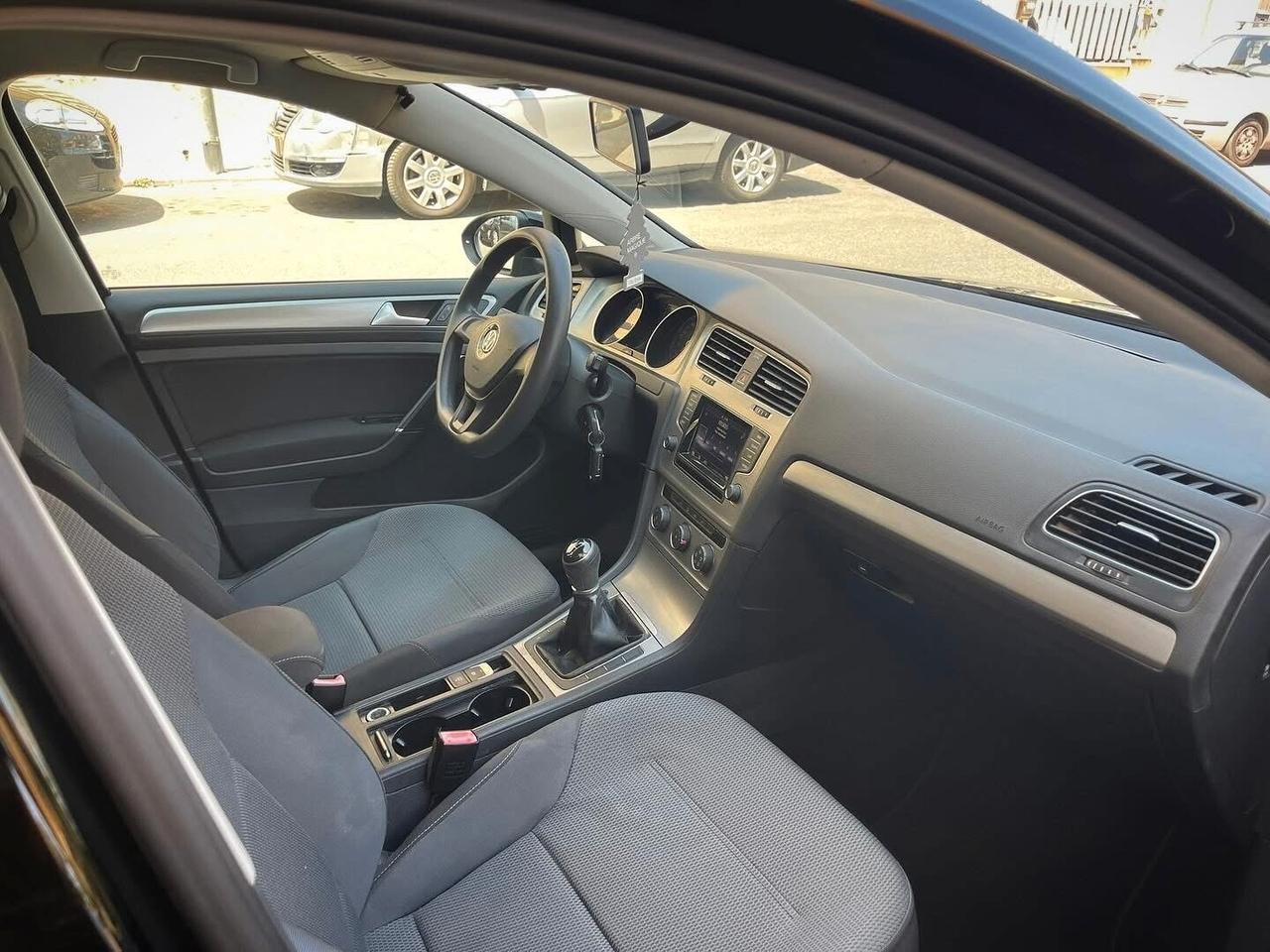 Volkswagen Golf 1.4 TGI 5p. Highline BlueMotion FINANZIABILE
