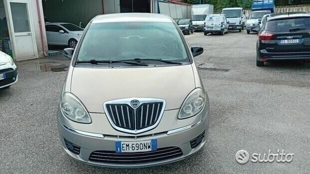 Lancia musa 1.4 gpl full-2012