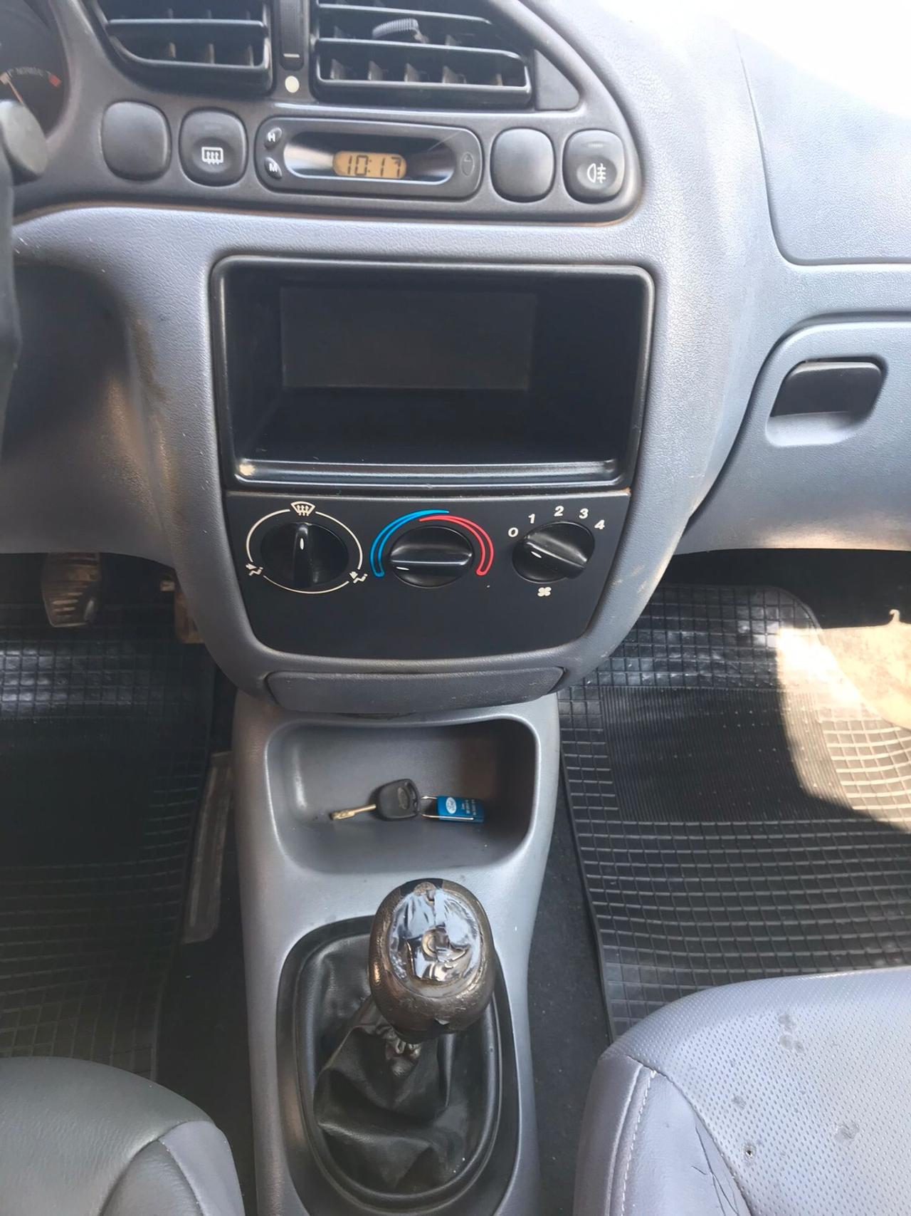 Ford Courier 1.8 diesel 60 cv cat Van