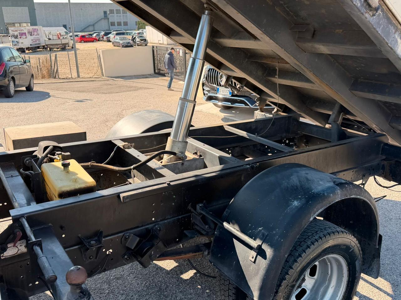 Iveco Daily 2.3d 35C13 Cassone Ribaltabile Trilaterale