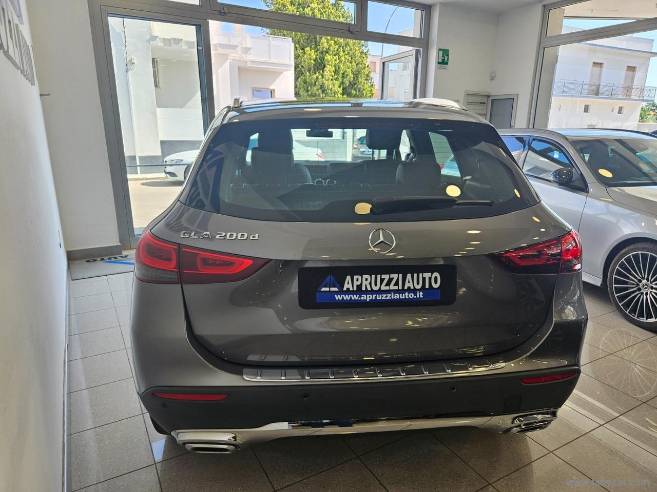 MERCEDES-BENZ GLA 200 d Automatic Sport Plus