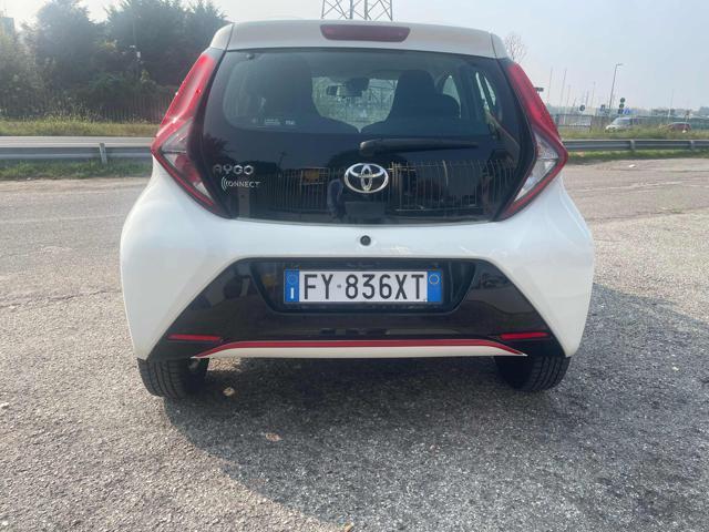 TOYOTA Aygo Connect 1.0