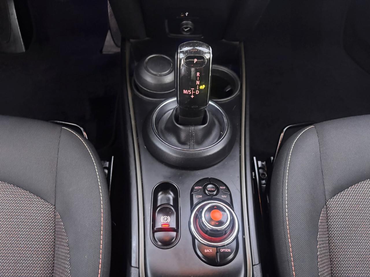 Mini Cooper D Countryman 2.0 Business Automatica
