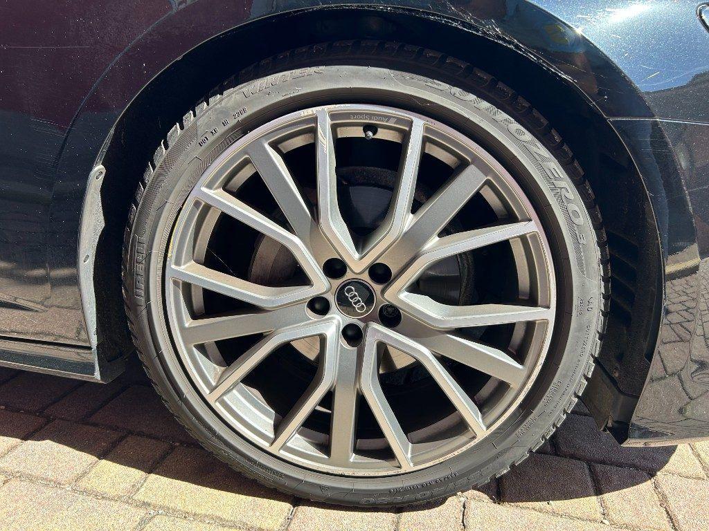Audi A6 Avant 40 2.0 TDI quattro S tronic S Line