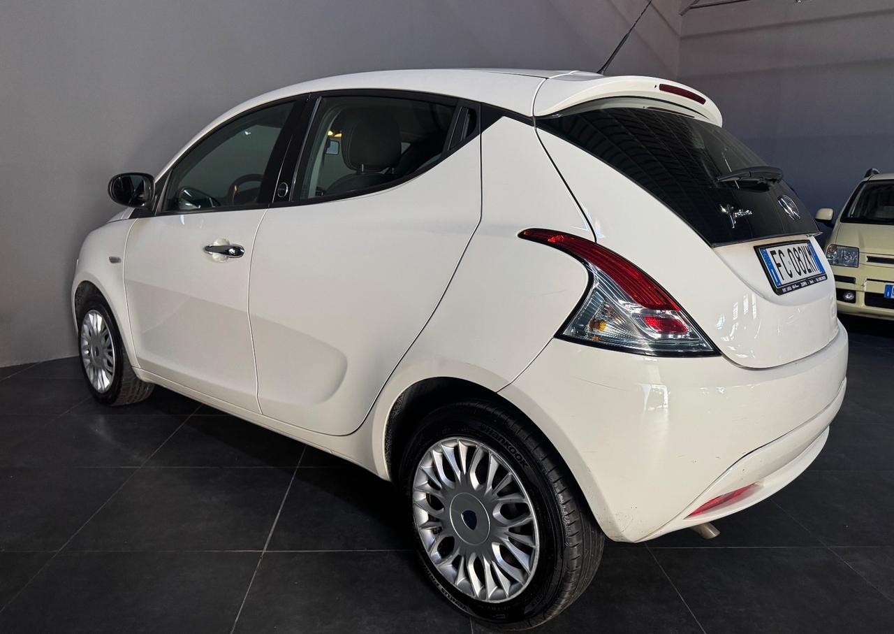 Lancia Ypsilon 1.2 69 CV 5 porte GPL Ecochic Mya