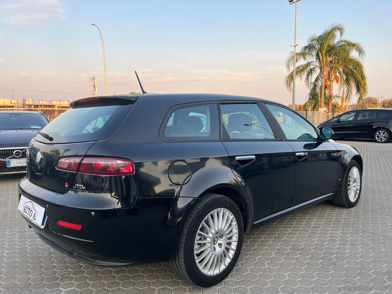 ALFA ROMEO 159 1.9 JTDm 16V SW Distinctive