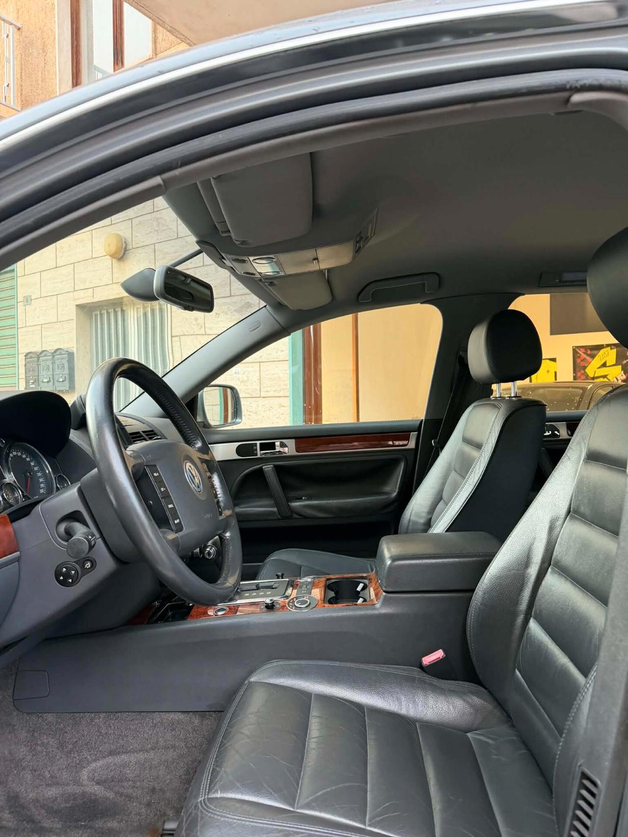 Volkswagen Touareg 5.0 V10 TDI tiptronic