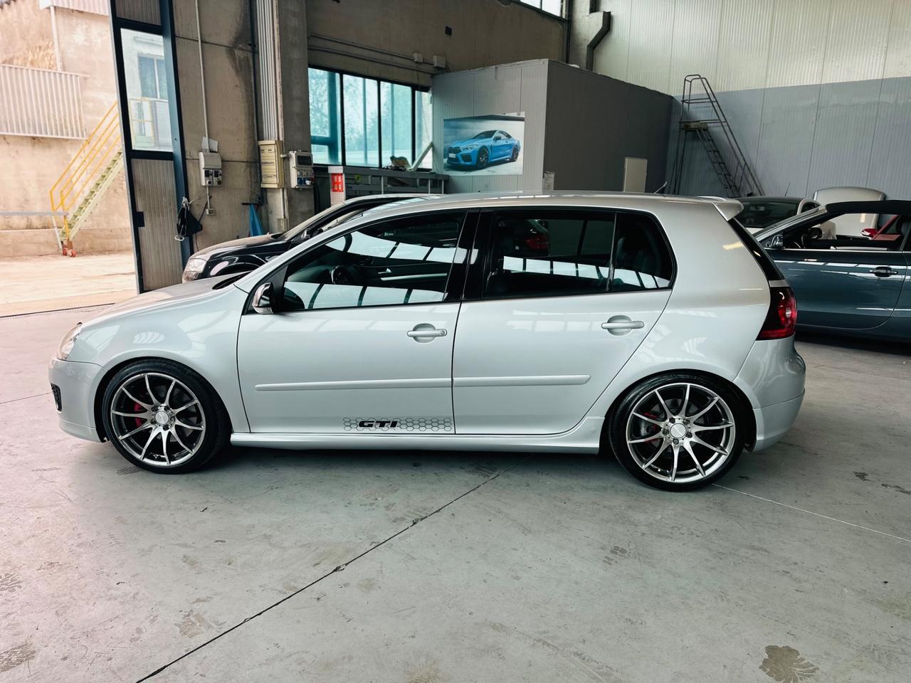 Volkswagen Golf GTI edition 30