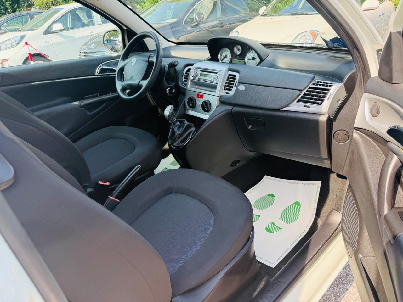 Lancia Ypsilon 1.2 69 CV