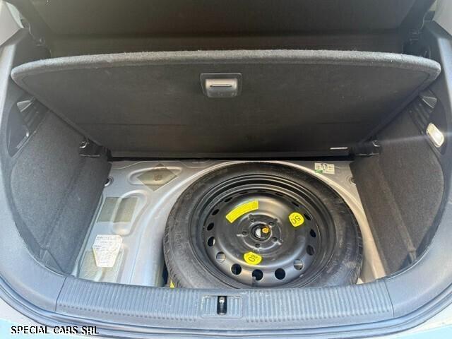 Audi A1 1.6 Tdi 90cv. S-Line Sport "Automatica"