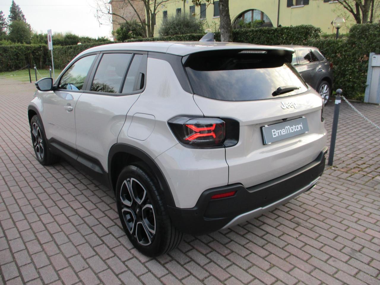 Jeep Avenger 1.2 Turbo MHEV DCT Summit Led/Camera