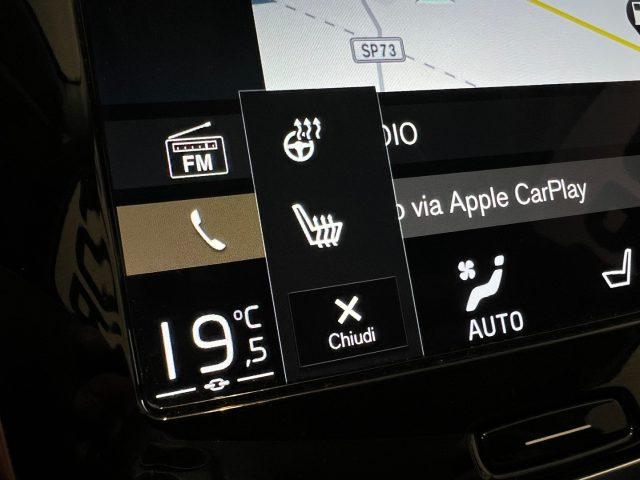 VOLVO XC90 B5 (d) AWD Geartronic 7 posti Momentum Pro