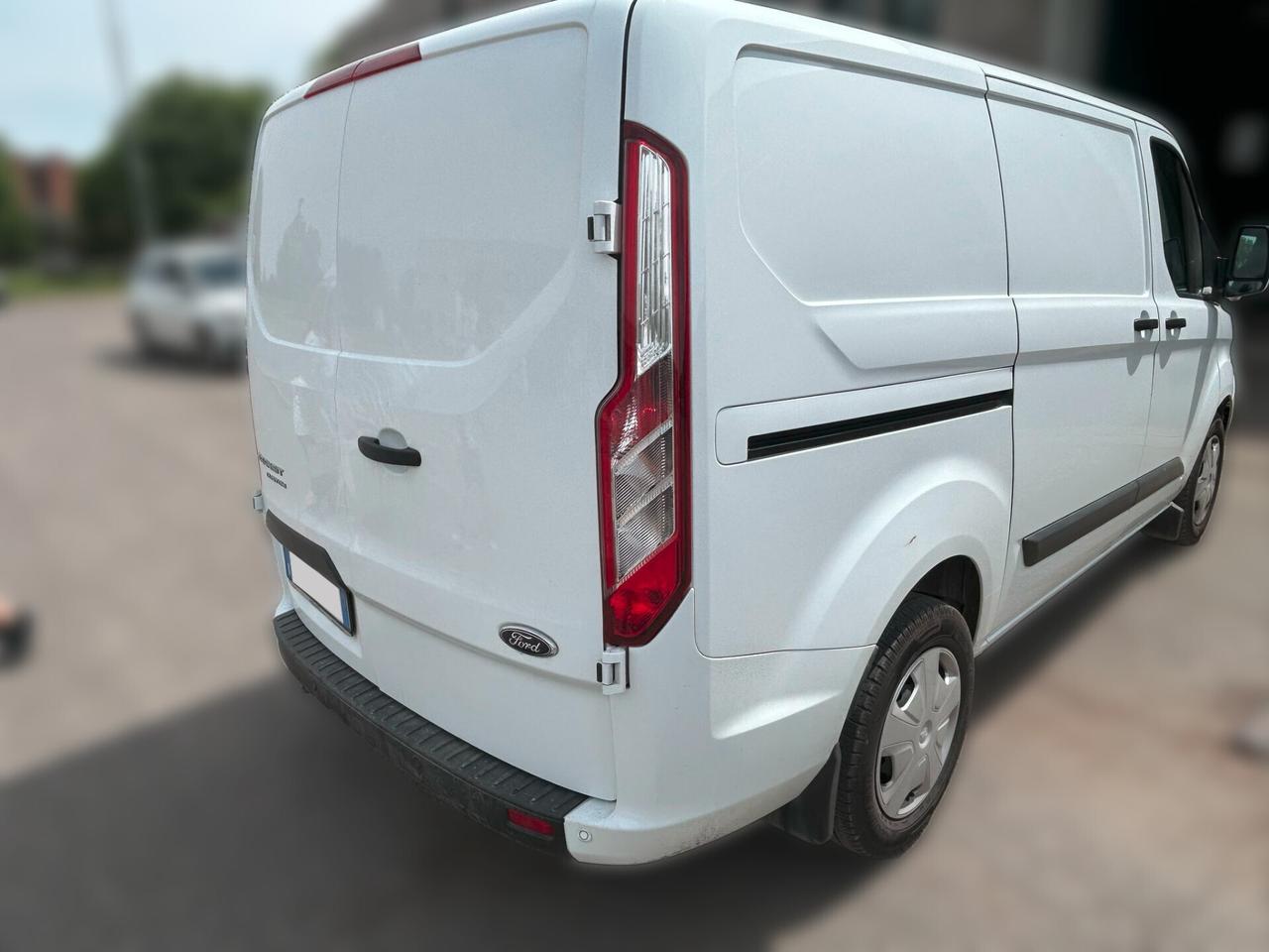 Ford Transit Custom - ANCHE PER NEOPATENTATI