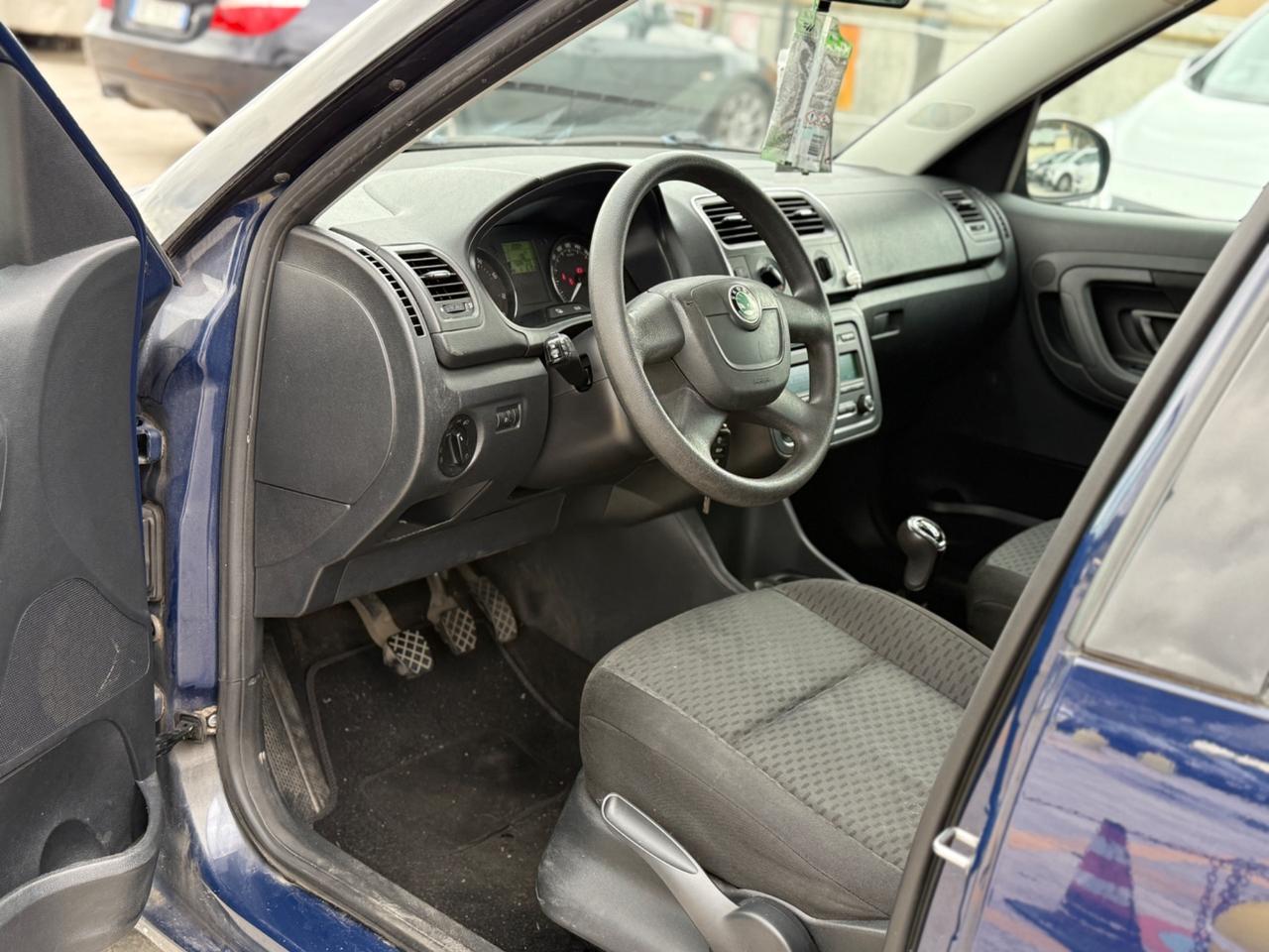 Skoda Roomster 1.2 TSI 86CV Ambition neopatentati 2011