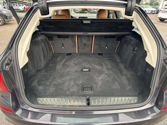 BMW 530 530d Touring xdrive Business PELLE 265cv - FR877SY