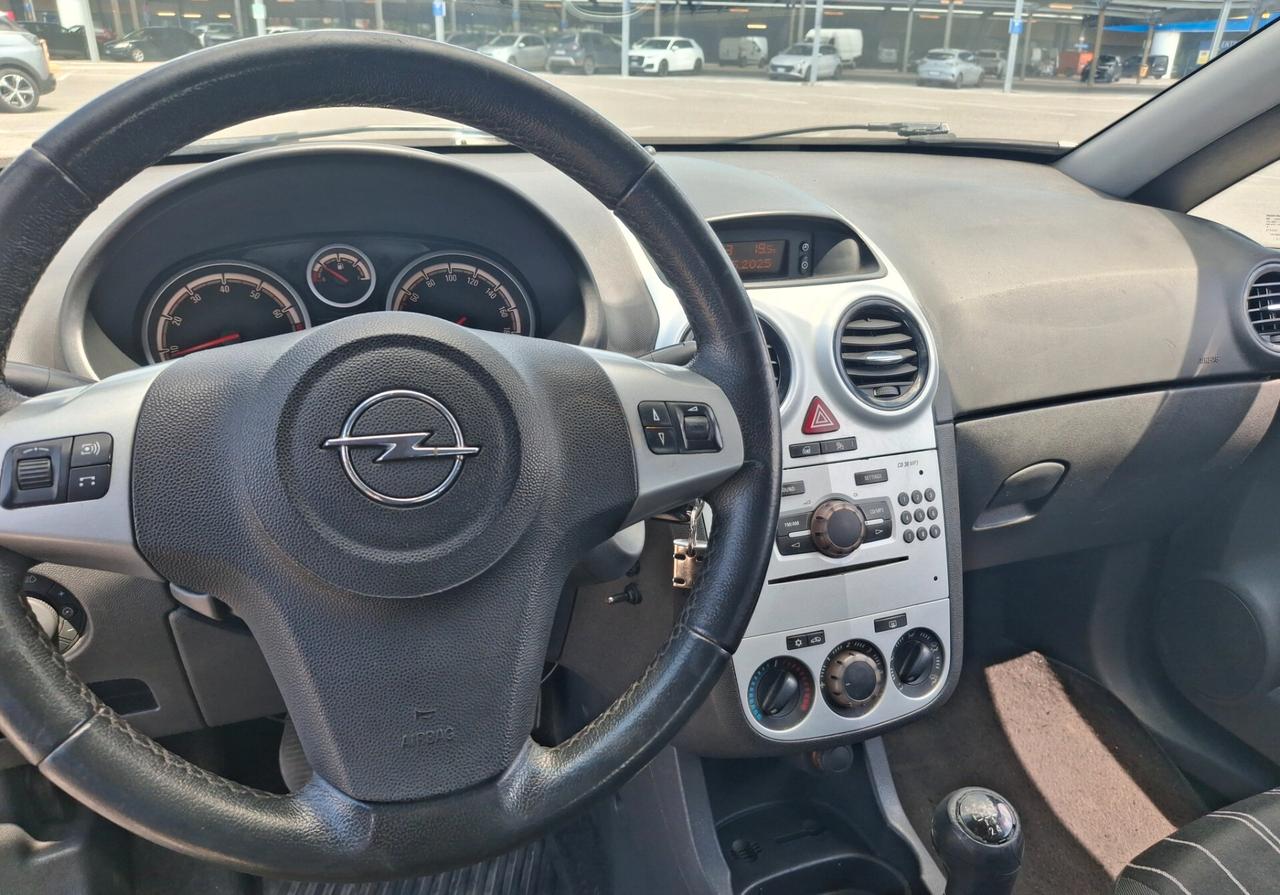 OPEL CORSA 1.2 Benzina Sport-OK NEOPATENTATI-
