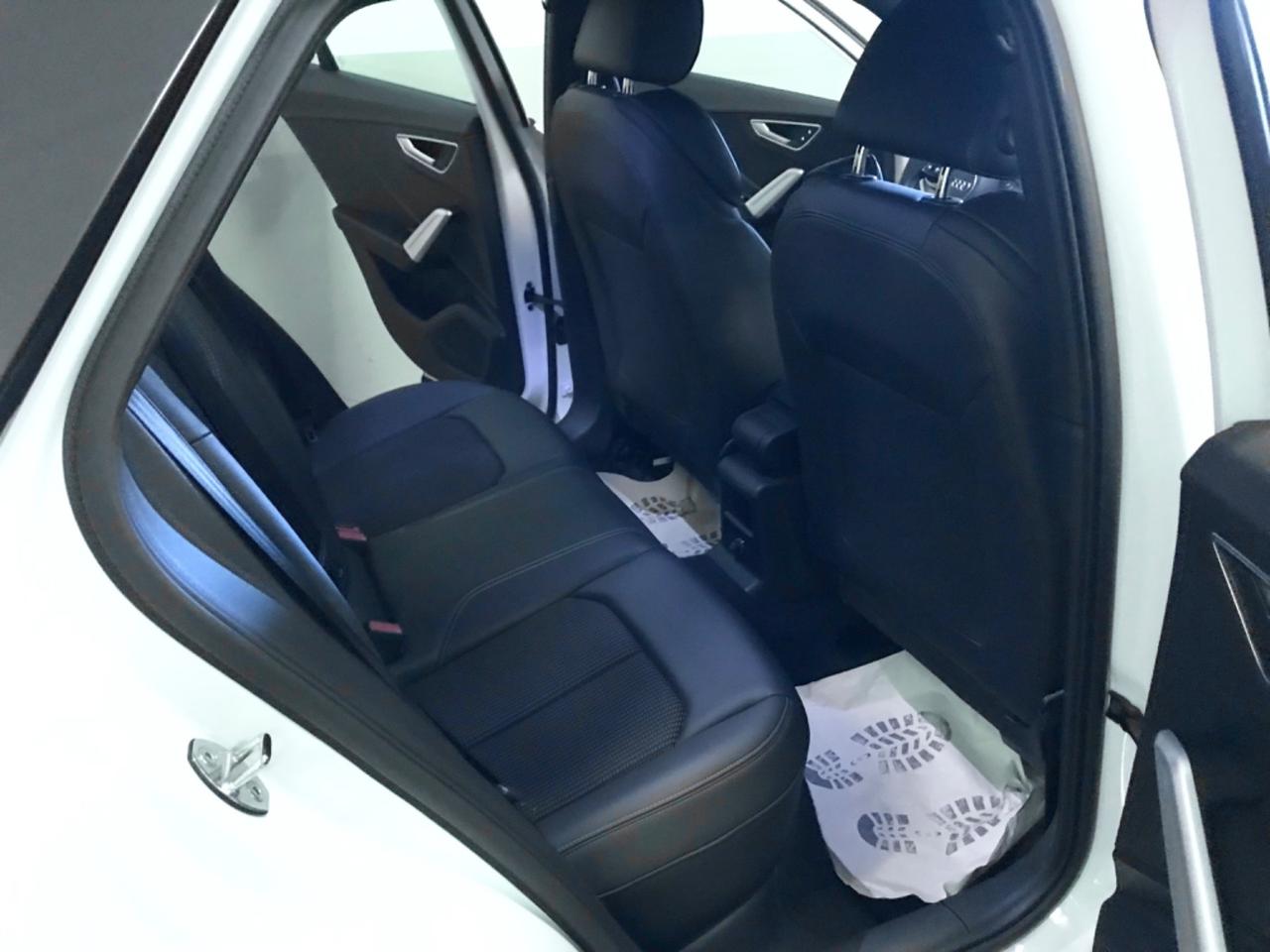 Audi Q2 35 TDI S tronic line Edition