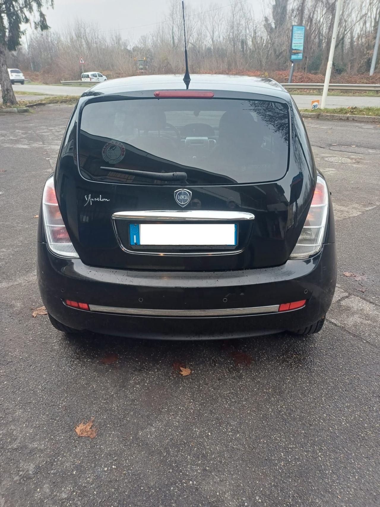 Lancia Ypsilon 1.2 Platino MODA MILANO