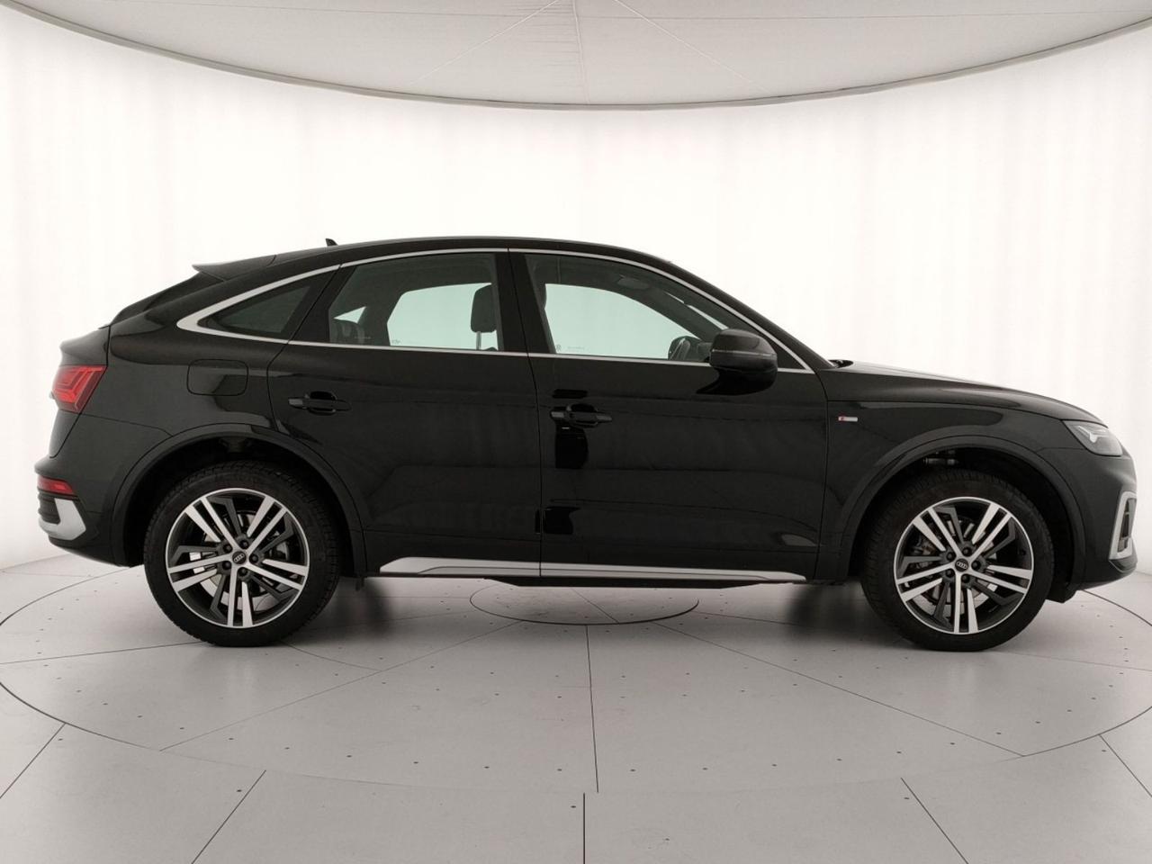 Audi Q5 sportback 40 2.0 tdi mhev 12v s line plus quattro s-tronic