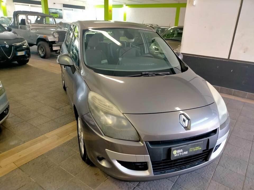 Renault Scenic X-MOD 110 CV