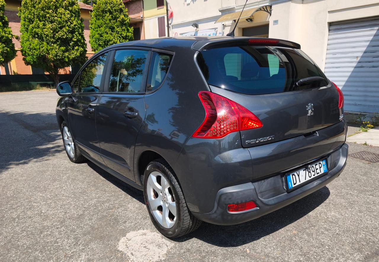 Peugeot 3008 1.6 HDi 110CV cambio robotizzato Tecno