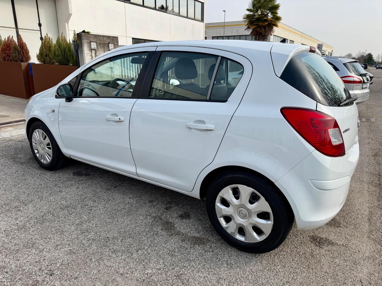 OPEL CORSA 1.2 GPL VALIDO FINO 2032 - NEOPATENTE