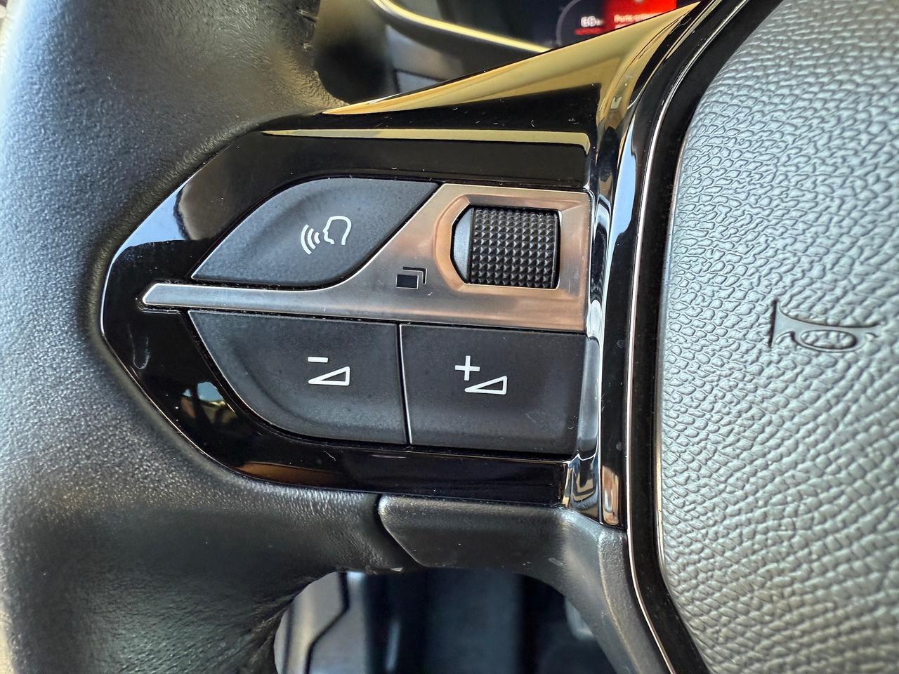 Peugeot 208 PureTech 75 Stop&Start 5 porte Allure - PRONTA CONSEGNA