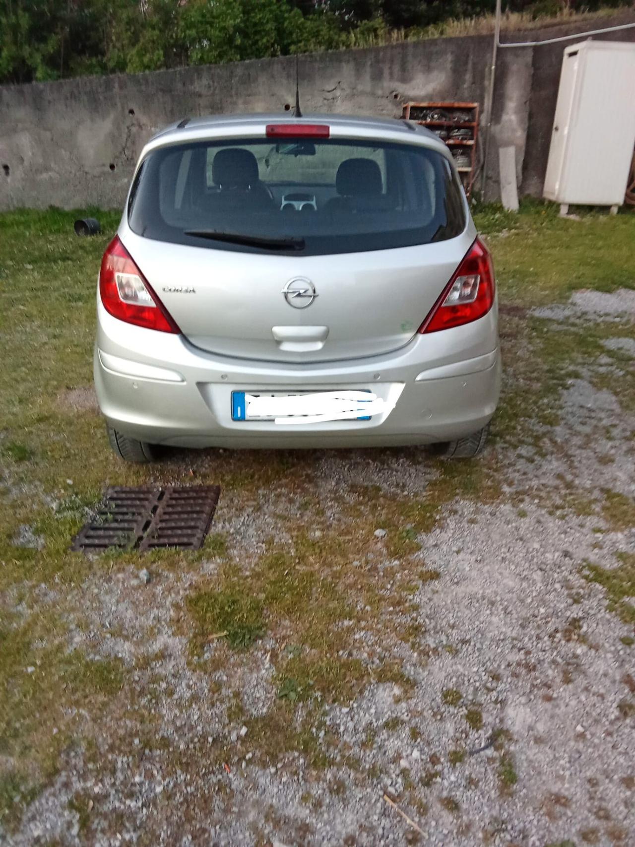 Opel Corsa 1200