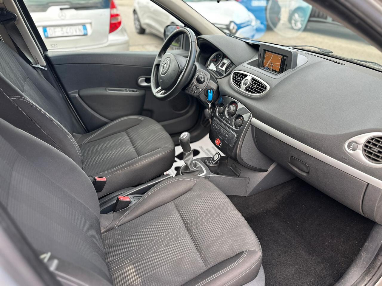 Renault Clio 1.2 16V SporTour Dynamique