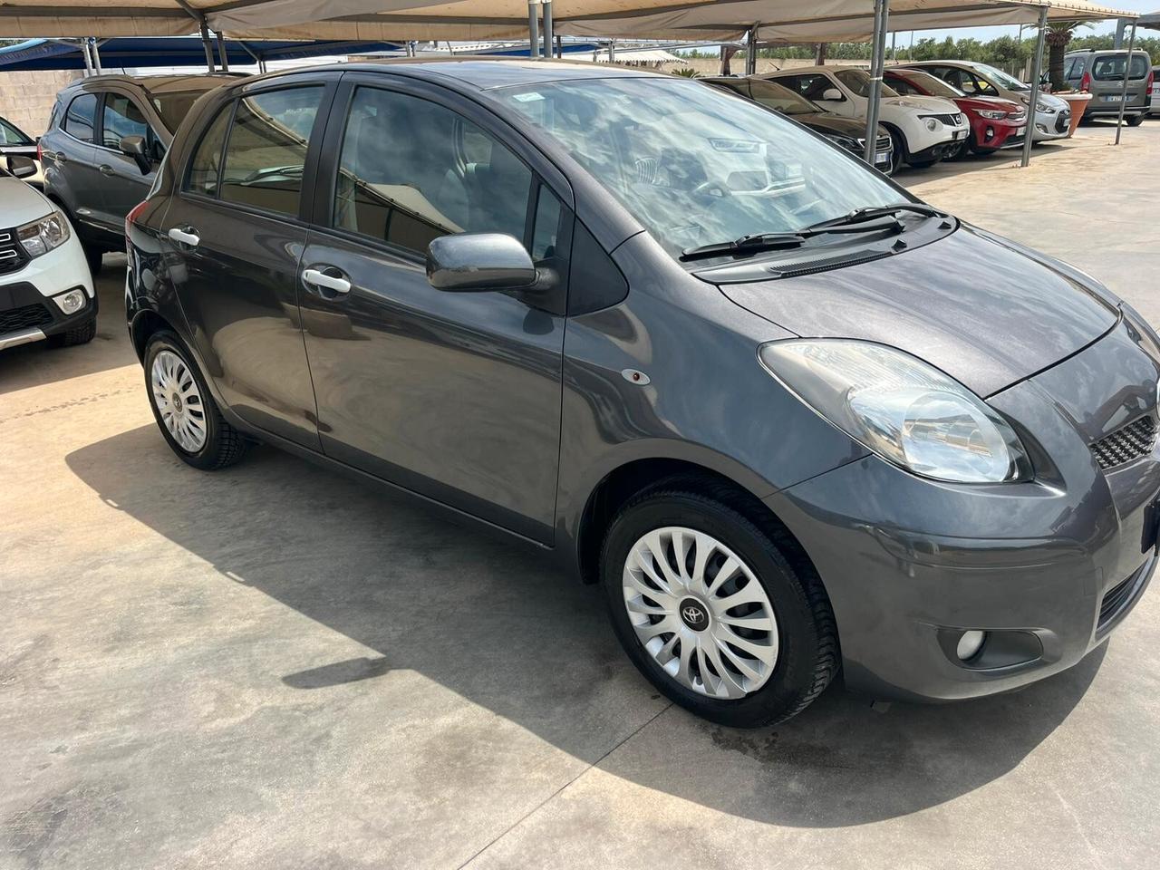 Toyota Yaris 1.0 5 porte Now GPL