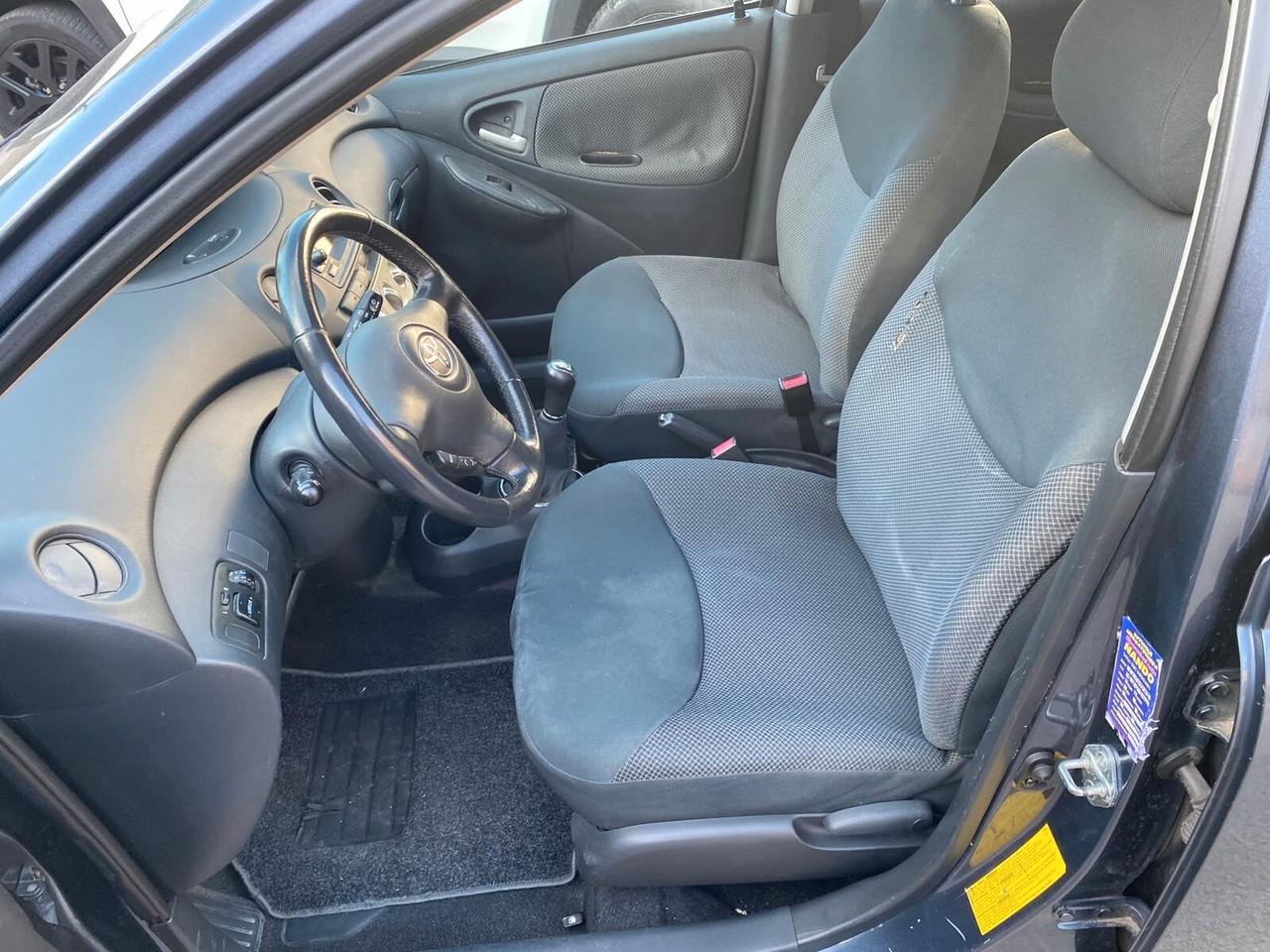 Toyota Yaris 1.3 benz 5 porte economica 2006