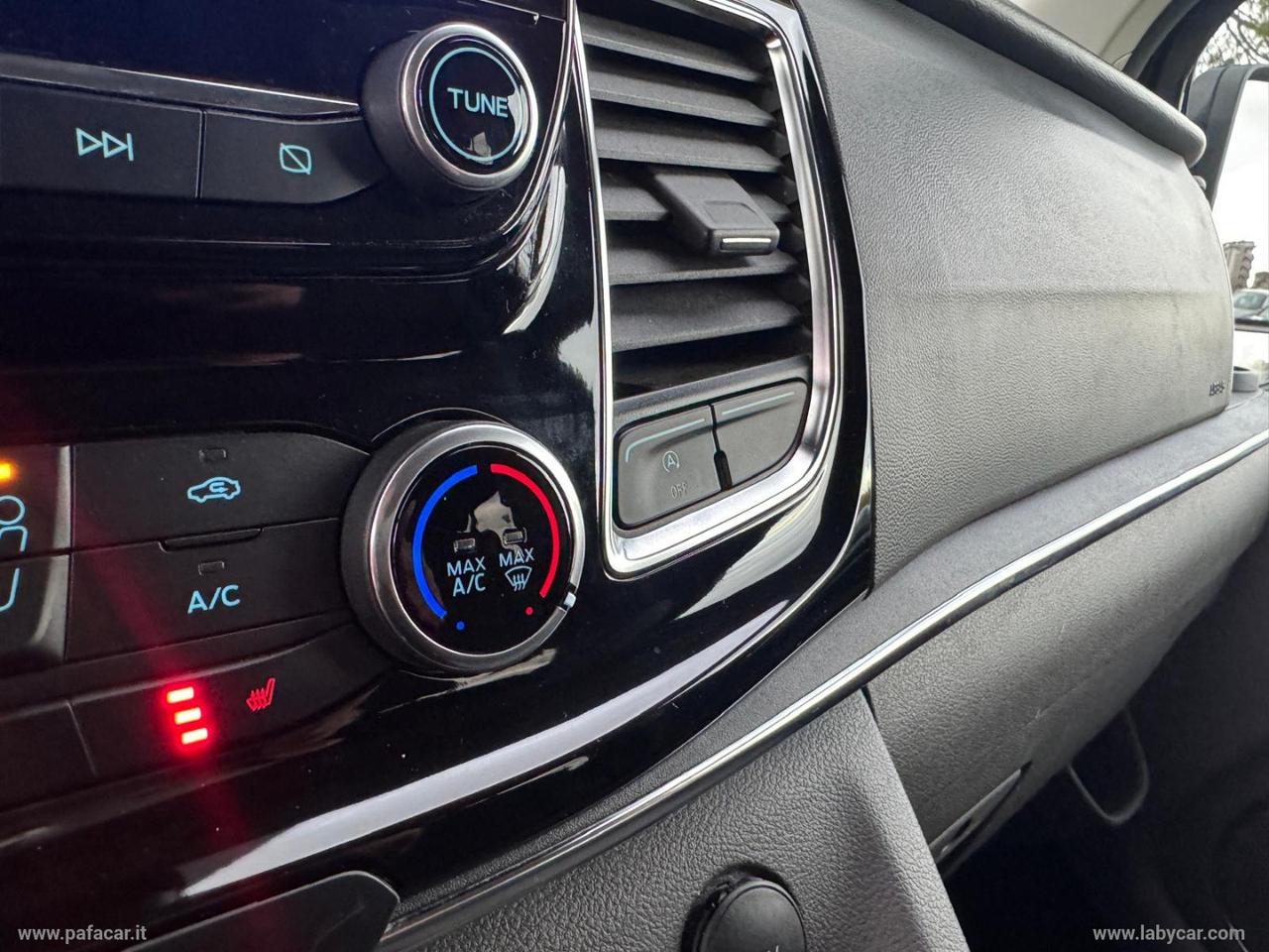 Tou.Cust. 320 2.0 EcoB 130 MHEV PC Tit.