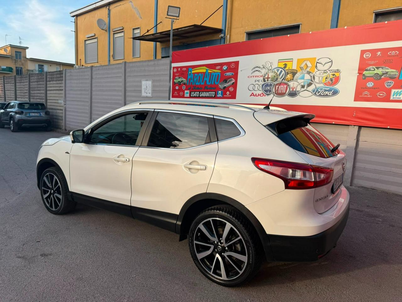 Nissan Qashqai 1.5 dCi 110cv Tekna - 2014