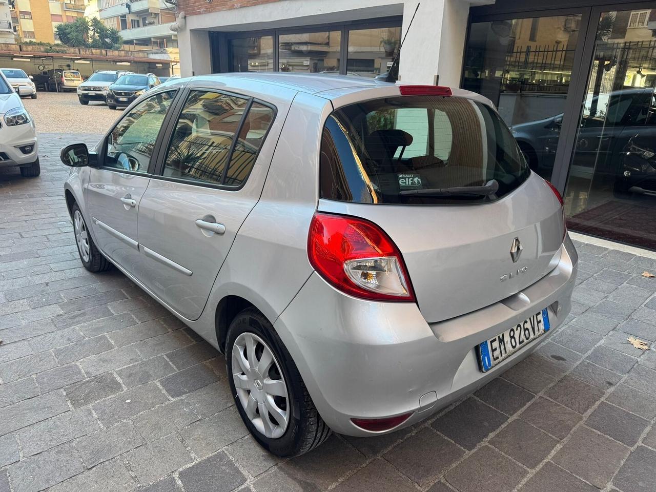 RENAULT Clio 1.2 16V GPL Dynamique
