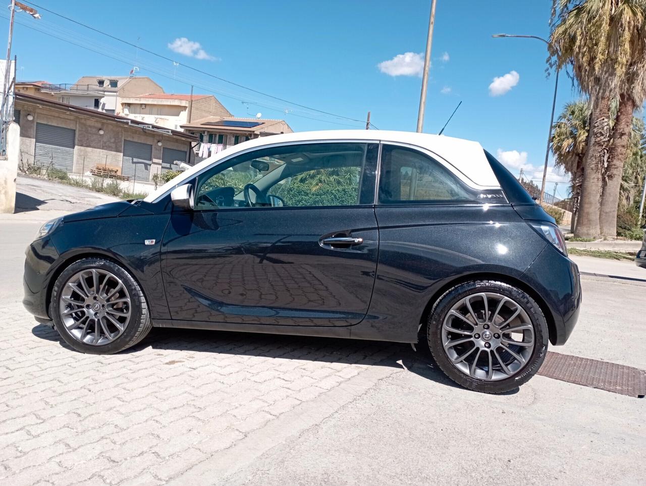 Opel Adam 1.4 100 CV TETTO/PELLE/R17