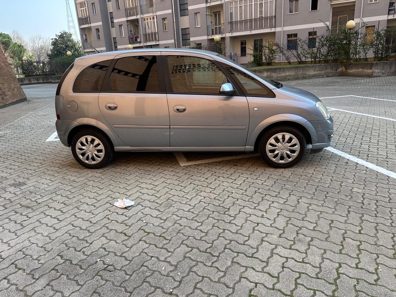 Opel Meriva 1.6 16V Cosmo