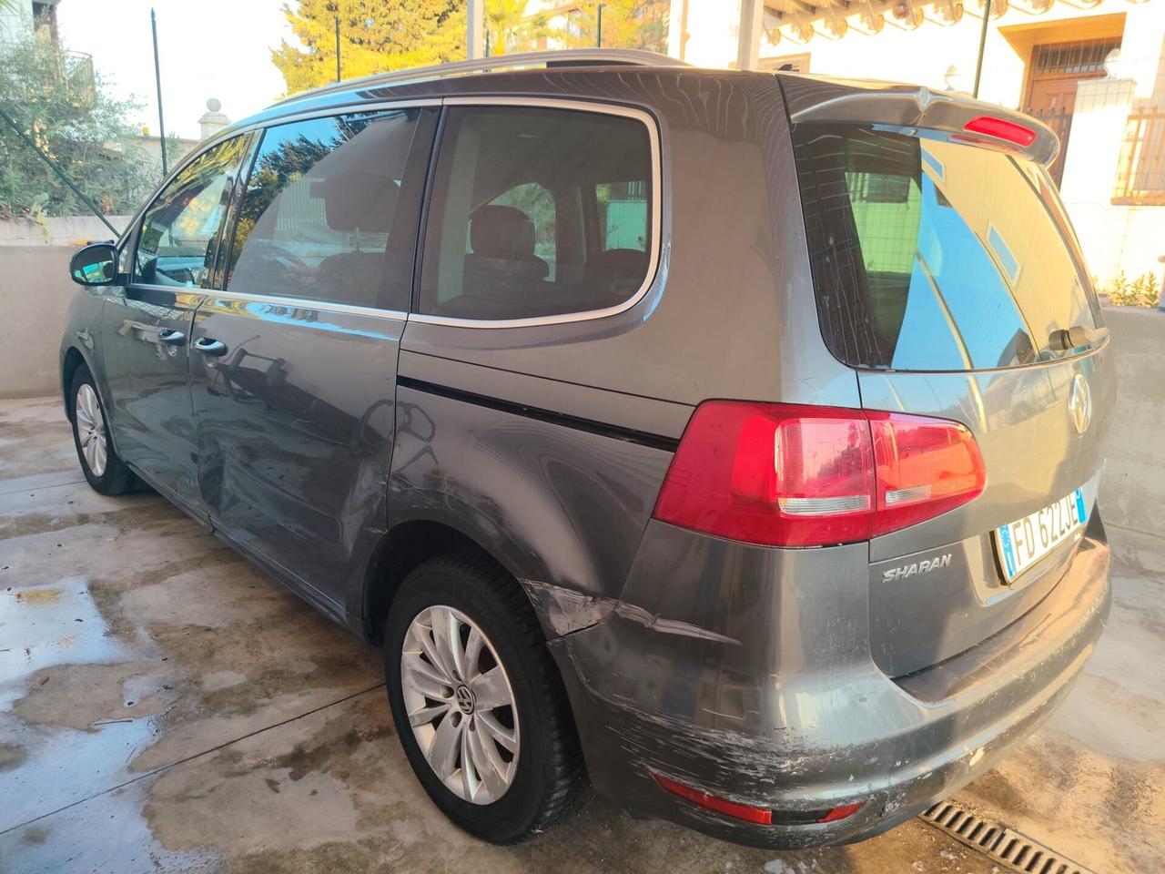 Volkswagen Sharan 2.0 TDI DSG 7 Posti