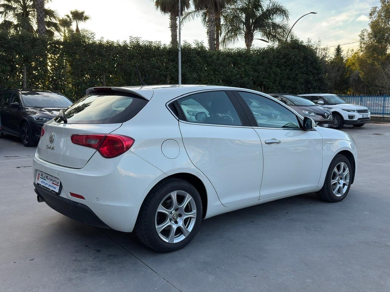 Alfa Romeo Giulietta 1.6 JTDm-2 105 CV Distinctive