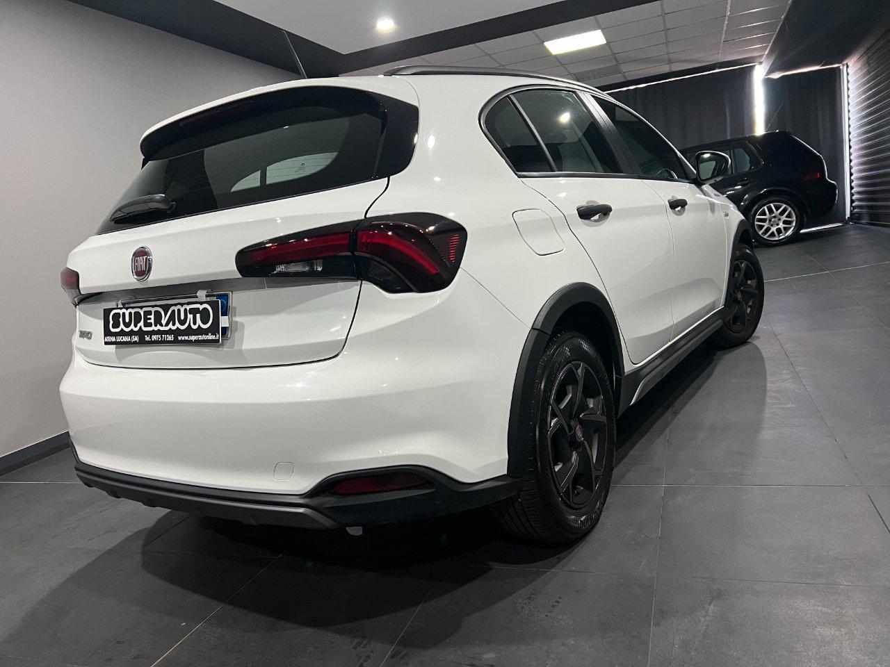 Fiat Tipo Tipo 1.6 mjt Cross s&s 130cv DA VETRINA
