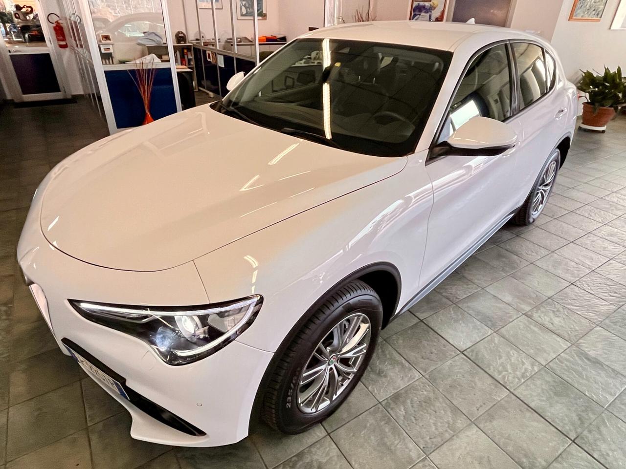 Alfa Romeo Stelvio 2.2 Turbodiesel 210 CV AT8 Q4 Super