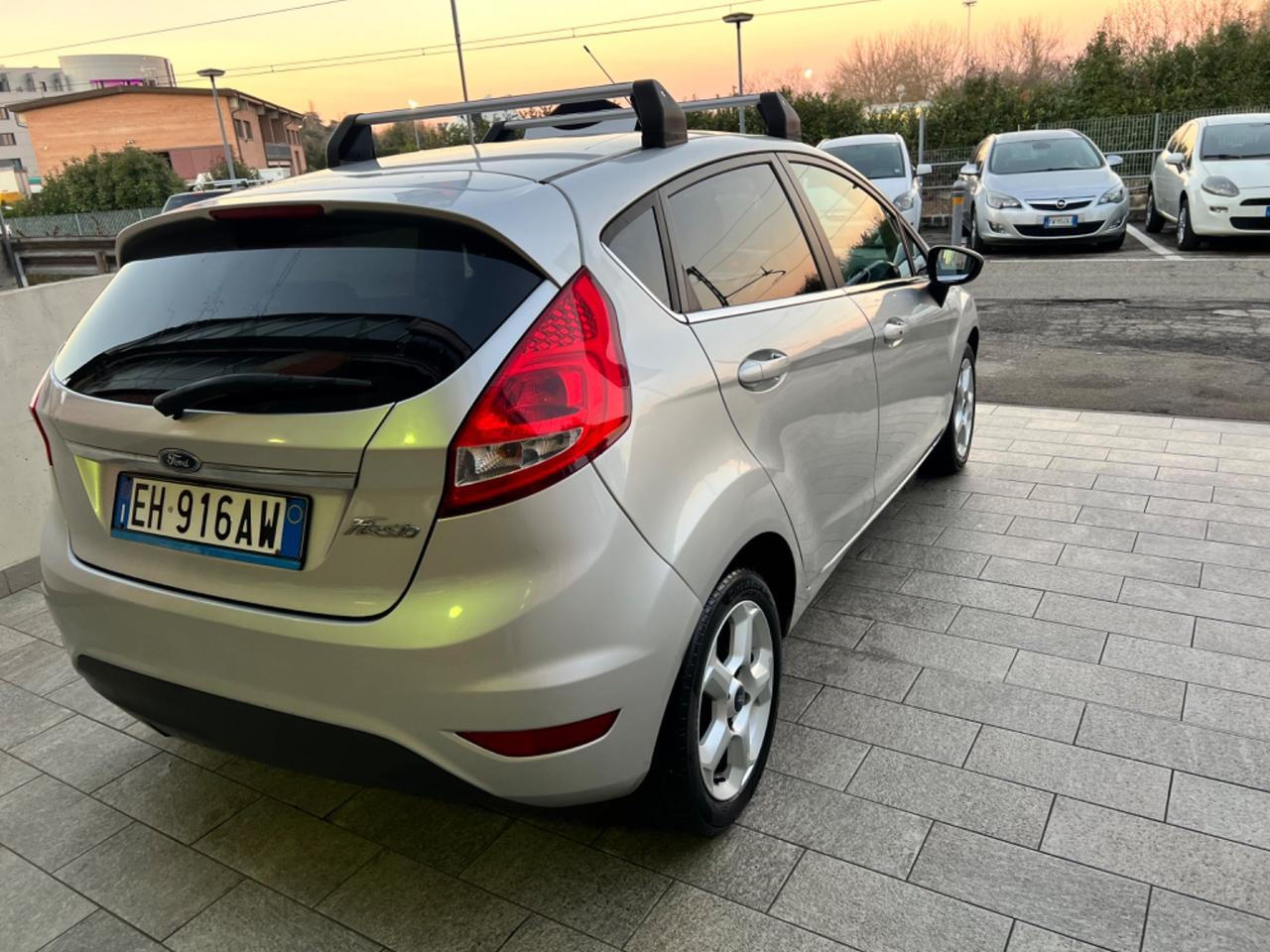 Ford Fiesta 1.4 5 porte Bz.- GPL Titanium