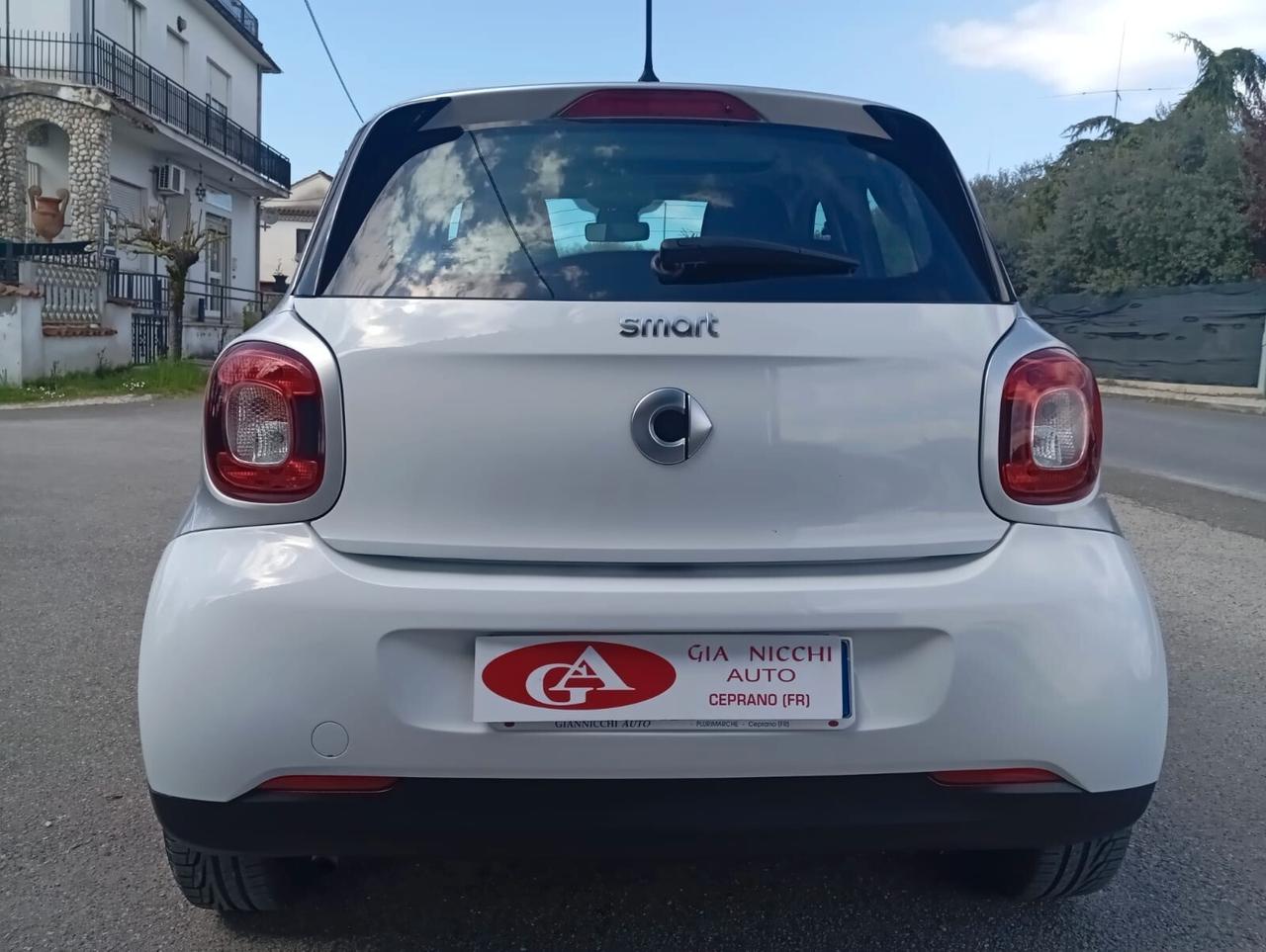 Smart ForFour PASSION 1.0 71CV KM 62000 COME NUOVA