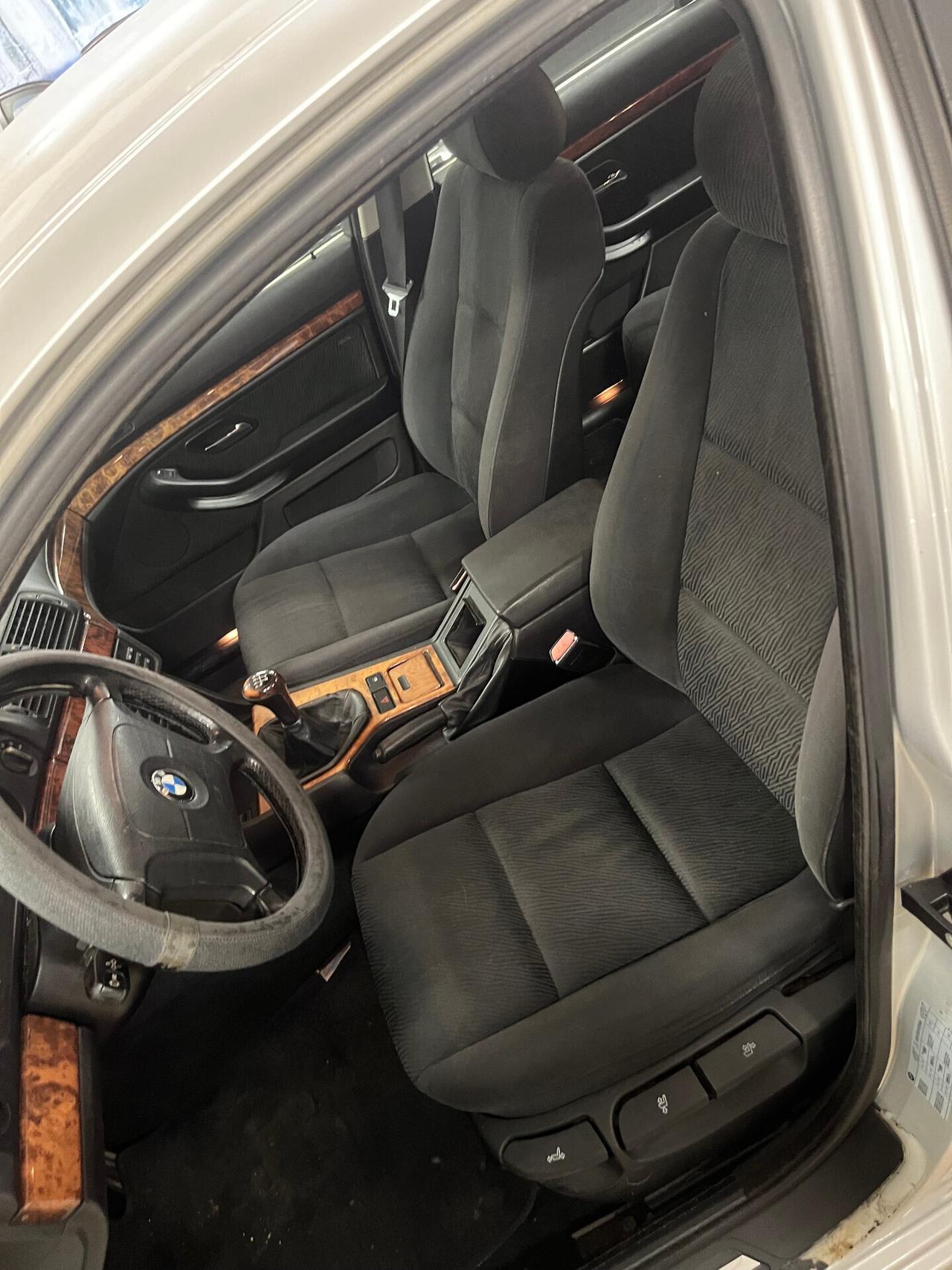 BMW 520i - 2.0 BENZINA - 1998 - PREZZO PER COMMERCIANTI