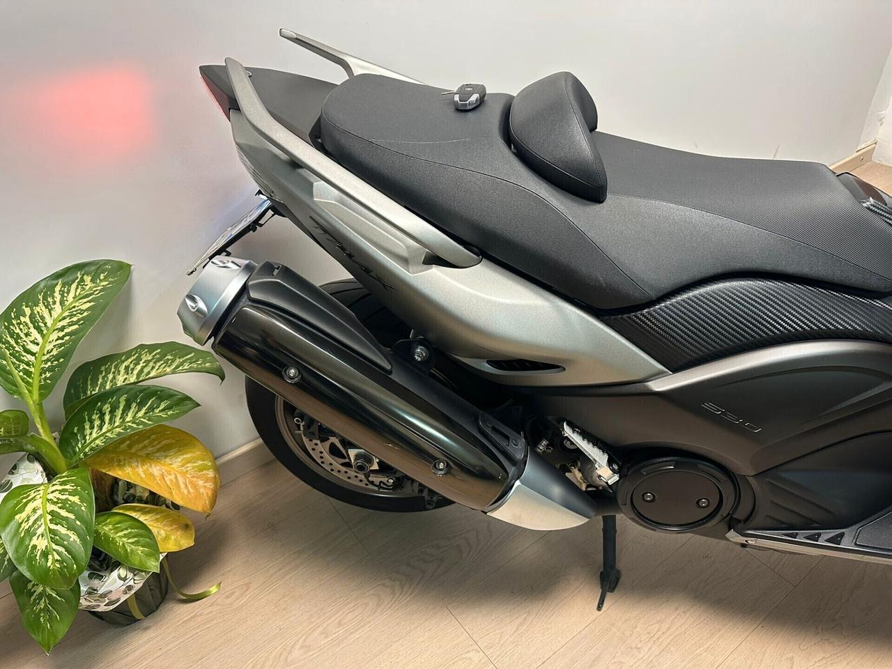 YAMAHA T-MAX T MAX 530 2016 DA 99€ AL MESE