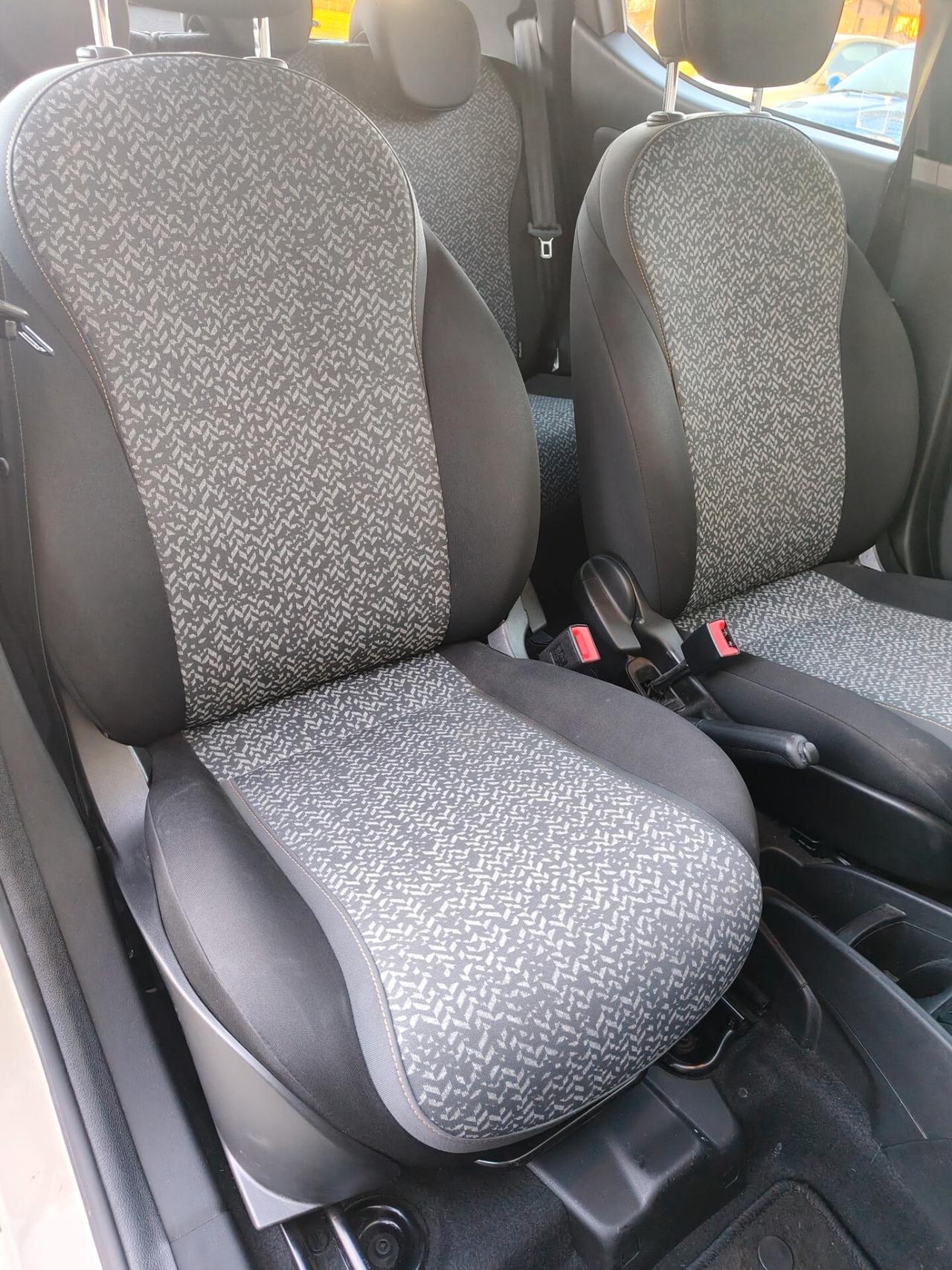 Lancia Ypsilon 1.2 69 CV 5 porte GPL Ecochic Monogram