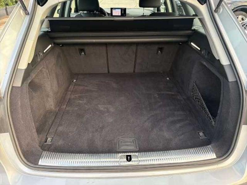 Audi A4 V 2019 Avant 30 2.0 tdi mhev Business Advanced 136cv s-tronic