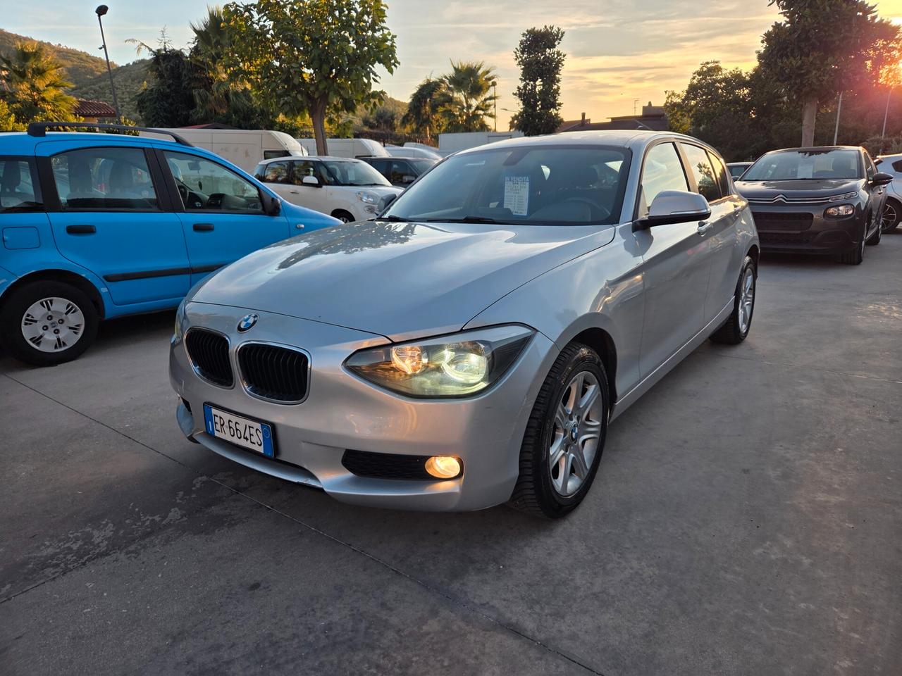 Bmw 118 118d 5p. Urban