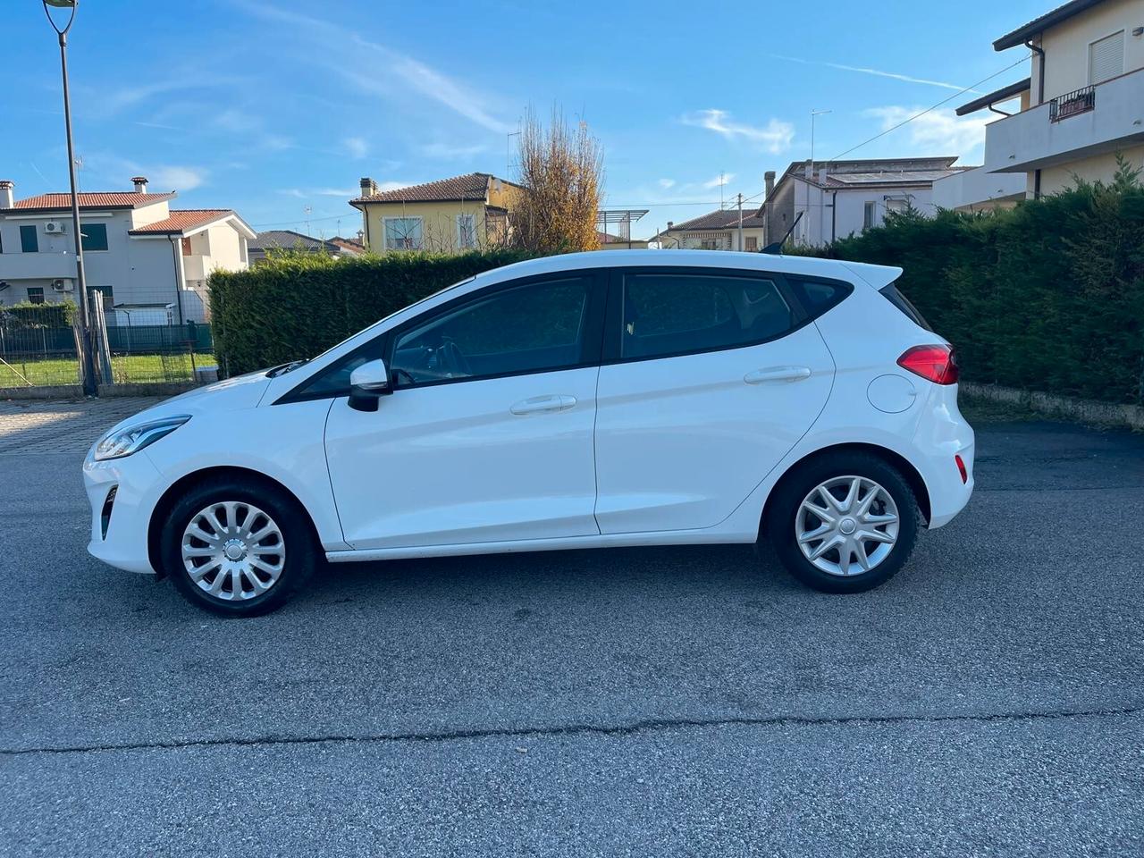 Ford Fiesta 1.5 EcoBlue Tdci 5 porte Connect S NEOPATENTATI