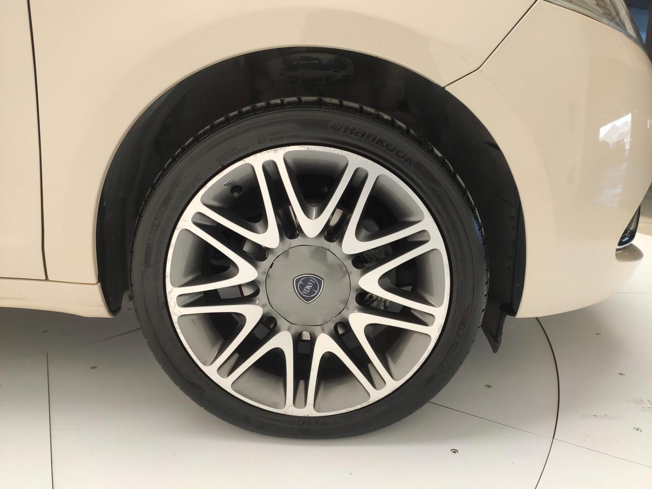 Lancia Ypsilon 1.3 MJT 16V 95 CV 5 porte S&S